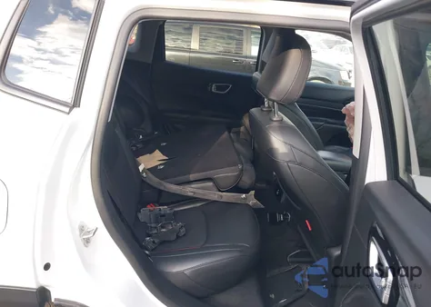 2022 Jeep Compass Trailhawk 4X4 from USA, damaged, VIN 3C4NJDDB0NT130294